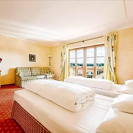 Und Landgasthof Altwirt 4*