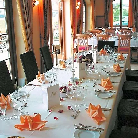 Und Landgasthof Altwirt Hotel 4*